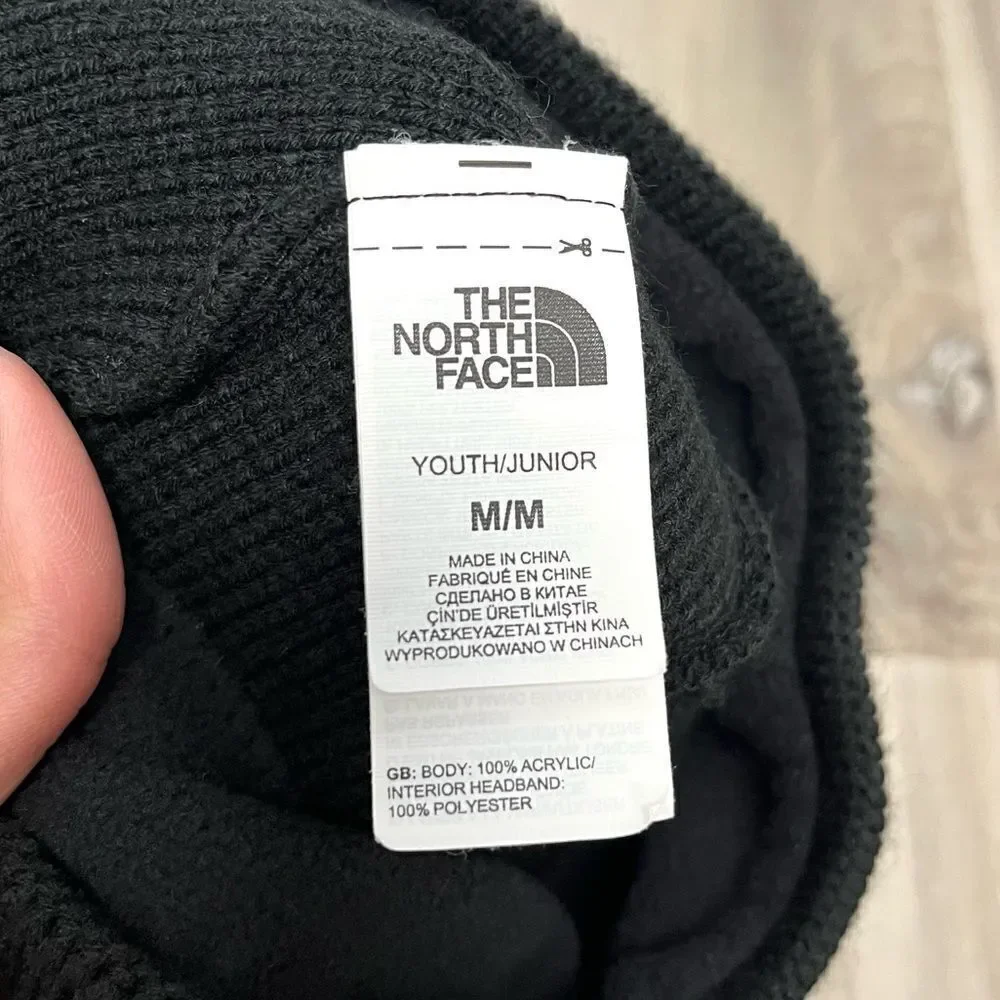 The North Face Hat Boys Medium Black‎ and Red Logo Knit Beanie